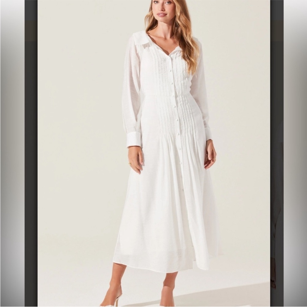 Astr the Label Diell Pleated Midi Dress